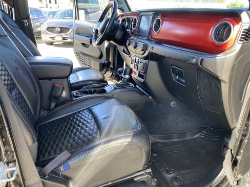 Used 2021 Jeep Gladiator Rubicon AWD/4WD image 27
