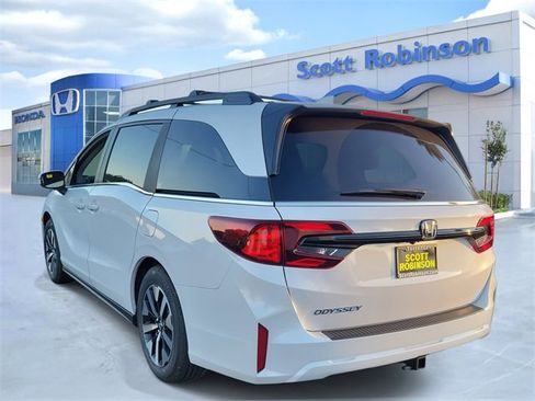 New 2026 Honda Odyssey EX-L image 3