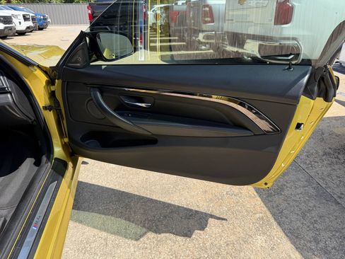 Used 2015 BMW M4 Coupe RWD image 13