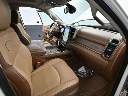 Used 2024 RAM 3500 Limited w/ Towing Technology Group image 55