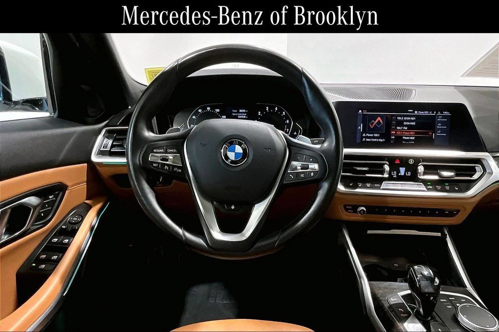Used 2021 BMW 330i xDrive Sedan w/ Convenience Package AWD/4WD image 5