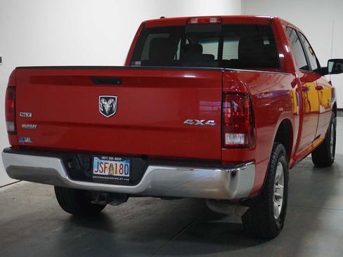 Used 2018 RAM 1500 Classic SLT w/ Luxury Group image 7