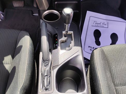 Used 2014 Toyota RAV4 XLE AWD/4WD image 21