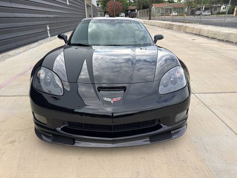 Used 2007 Chevrolet Corvette Z06 w/ Preferred Equipment Group RWD image 4