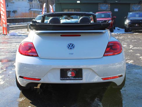 Used 2014 Volkswagen Beetle TDI image 7