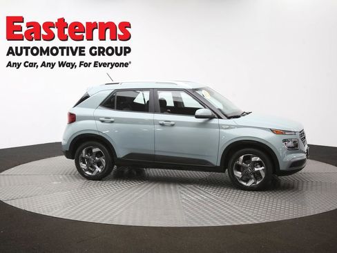 Used 2025 Hyundai Venue SEL FWD image 48