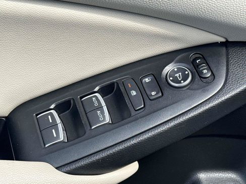 Used 2020 Honda Accord EX image 18