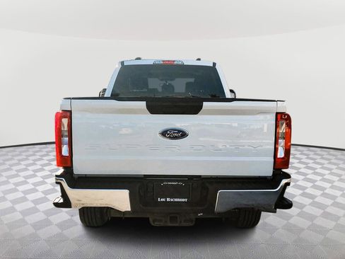 Used 2025 Ford F250 XLT image 6