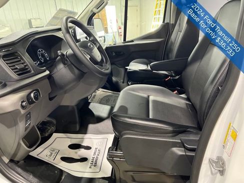 Used 2024 Ford Transit 250 Base image 10