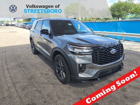 Used 2025 Ford Explorer ST-Line w/ ST-Line Street Pack AWD/4WD image 1