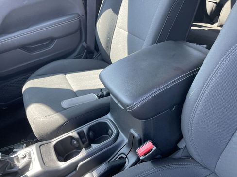 Used 2022 Jeep Wrangler Unlimited Sahara image 21