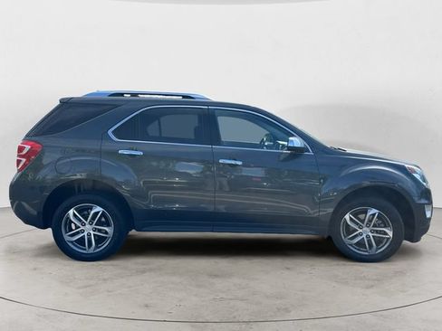 Used 2017 Chevrolet Equinox Premier w/ Enhanced Convenience Package AWD/4WD image 6