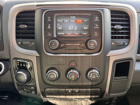 Used 2017 RAM 1500 Express image 19