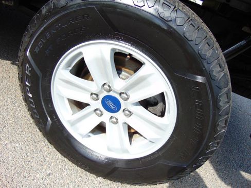 Used 2018 Ford F150 XL w/ Equipment Group 101A Mid AWD/4WD image 56