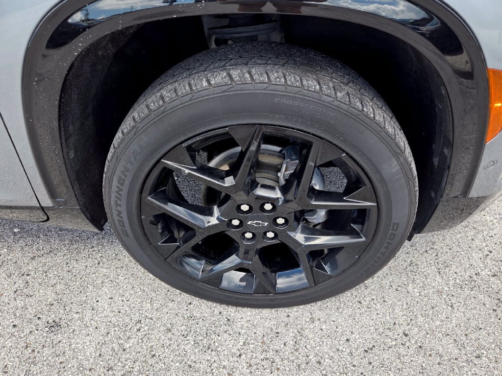 Used 2024 Chevrolet Traverse RS w/ LPO, Floor Liner Package FWD image 19