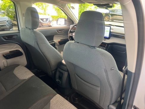 Used 2024 Ford Maverick XLT FWD image 13