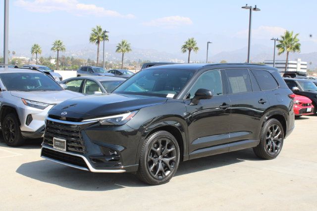 Certified 2024 Lexus TX 500h AWD w/ Technology Package image 3