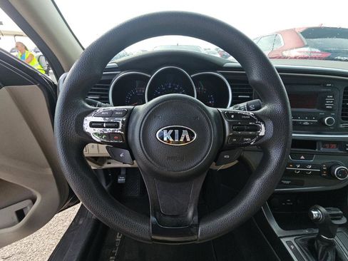 Used 2015 Kia Optima LX w/ Paint Protection Film Package FWD image 10