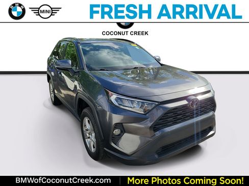 Used 2021 Toyota RAV4 XLE FWD image 1