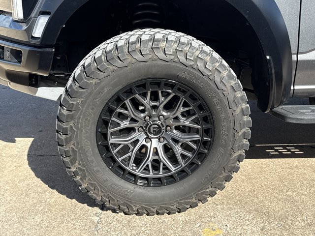 Used 2025 Ford F150 Raptor AWD/4WD image 15