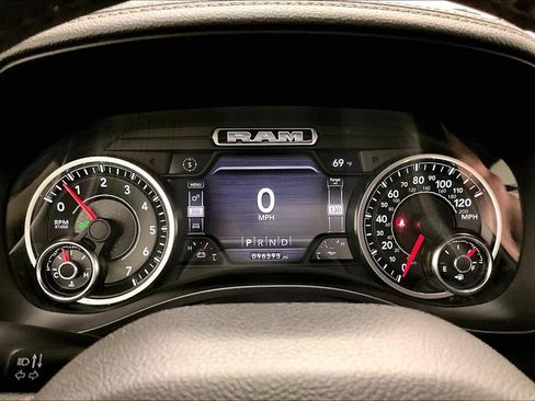 Used 2021 RAM 1500 Laramie AWD/4WD image 14