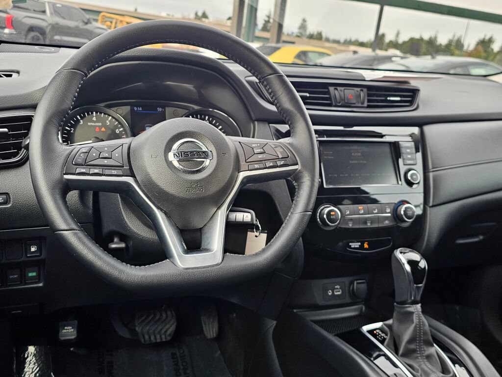 Used 2018 Nissan Rogue S w/ S Value Package AWD/4WD image 11