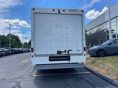 Used 2023 Chevrolet Express 3500 w/ Power Convenience Package RWD image 4