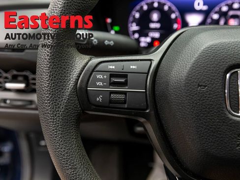 Used 2023 Honda Accord EX image 15