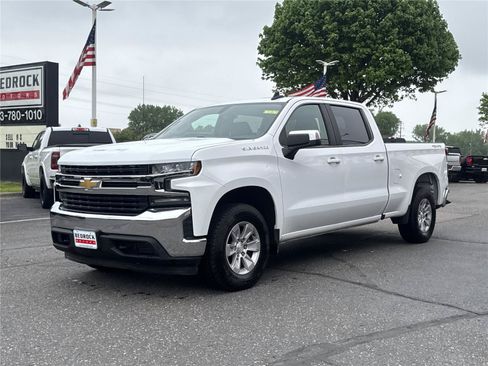 Used 2019 Chevrolet Silverado 1500 LT w/ All-Star Edition AWD/4WD image 3