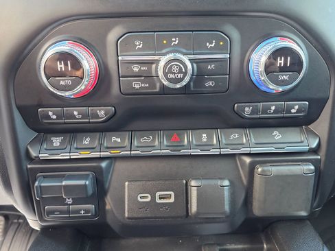 Used 2020 GMC Sierra 3500 Denali image 19