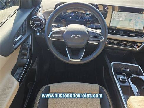 New 2026 Chevrolet Equinox ACTIV w/ Convenience Package III FWD image 11
