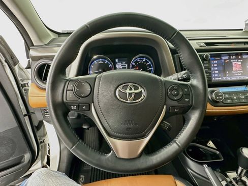 Used 2016 Toyota RAV4 Limited AWD/4WD image 11
