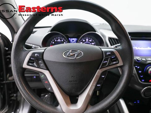 Used 2016 Hyundai Veloster image 10