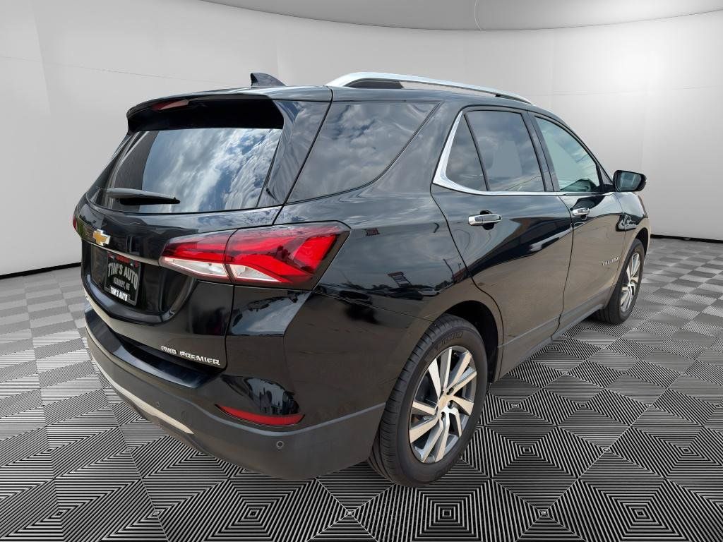 Used 2024 Chevrolet Equinox Premier AWD/4WD image 3