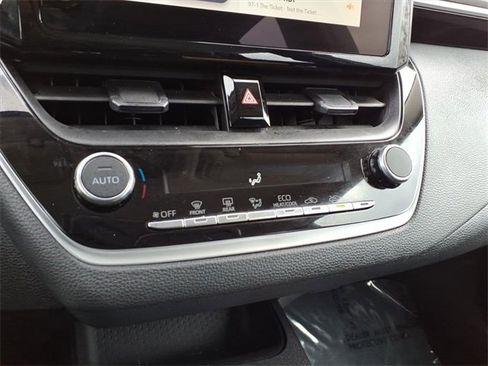 Certified 2025 Toyota Corolla LE image 20