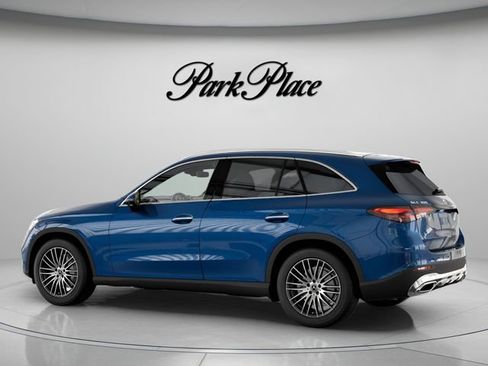 Used 2026 Mercedes-Benz GLC 300 image 7