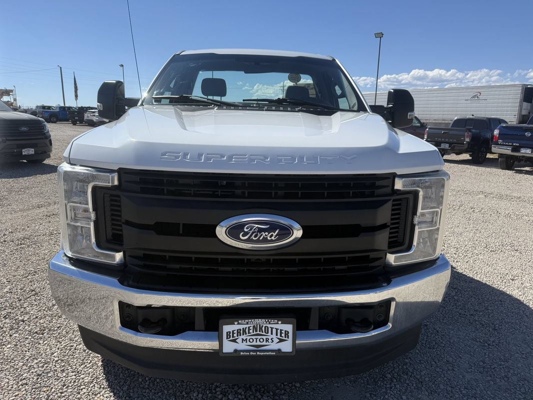 Used 2019 Ford F250 XL w/ XL Value Package AWD/4WD image 3