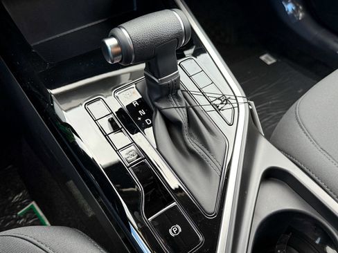 New 2026 Kia Niro LX image 20