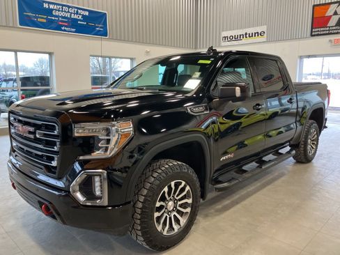 Used 2020 GMC Sierra 1500 AT4 w/ AT4 Premium Package image 1