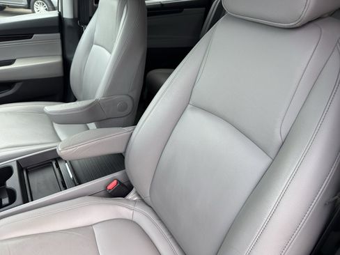 Certified 2023 Honda Odyssey Touring image 14