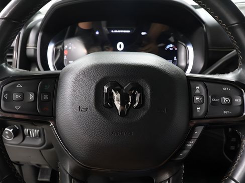 Used 2024 RAM 2500 Limited AWD/4WD image 14