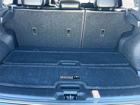 Used 2022 Nissan Rogue Sport SL w/ Premium Package image 28