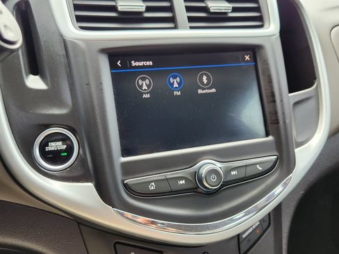 Used 2020 Chevrolet Sonic LT FWD image 20