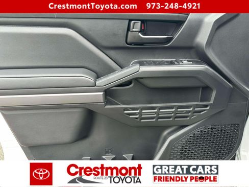 Certified 2025 Toyota Tacoma SR5 AWD/4WD image 13