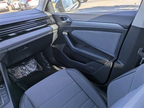 New 2026 Volkswagen Jetta SE image 16