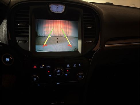 Used 2014 Chrysler 300 Uptown Edition w/ Quick Order Package 22M image 39