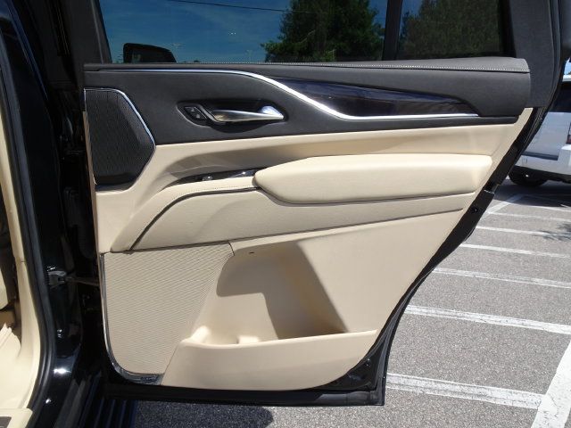 Used 2022 Cadillac Escalade Premium Luxury w/ Performance Package AWD/4WD image 21