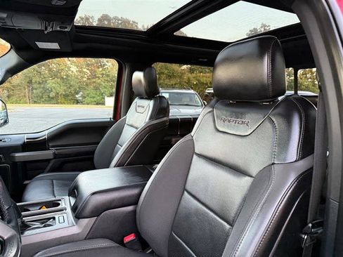 Used 2019 Ford F150 Raptor w/ Equipment Group 802A Luxury image 29