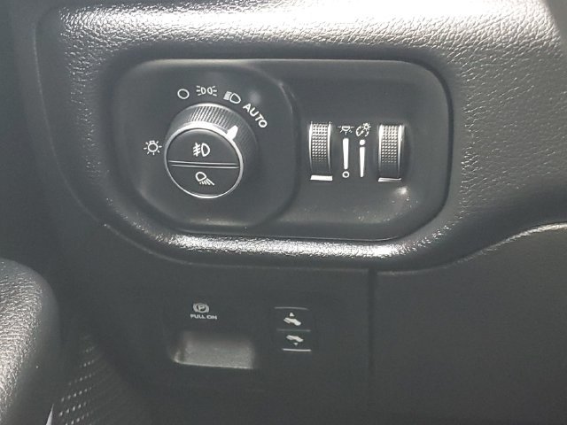 Used 2019 RAM 1500 Big Horn AWD/4WD image 19