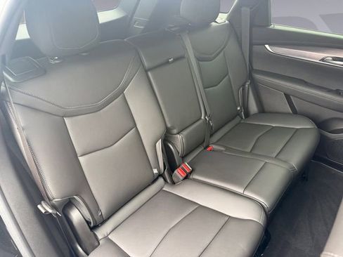 Used 2025 Cadillac XT5 Luxury w/ LPO, Floor Liner Package image 18